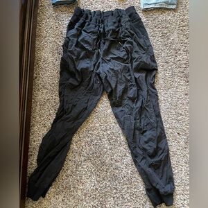 Women’s LuluLemon Black JoggerPants